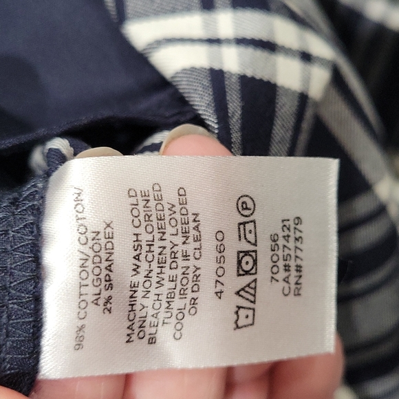 Ann Taylor Navy Plaid Shorts Size 2 - Picture 4 of 6